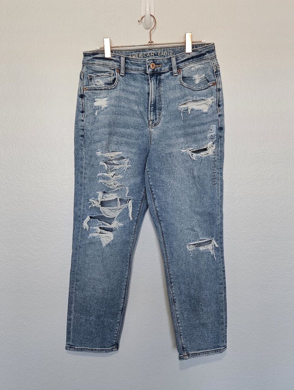 NWOT American Eagle | Mom Jeans Womens 4 X-Short Distressed Casual Straight Leg